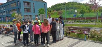 STRÁŽNÍCI SE PODÍLELI NA DOPRAVNÍ VÝCHOVĚ 4. a 5. ROČNÍKŮ ZÁKLADNÍCH ŠKOL